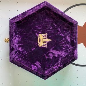 Jeffree Star blood Lust palette